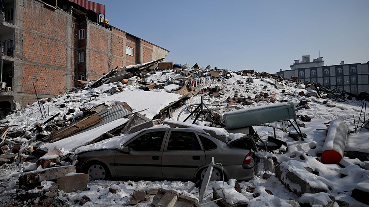 Watch live as Turkey rescue efforts continue as earthquake death toll